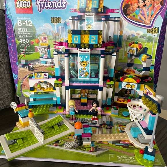 LEGO Friends Sports Arena Set with Box (460 pieces) - Picture 2 of 8